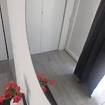 Apartman Paola - *